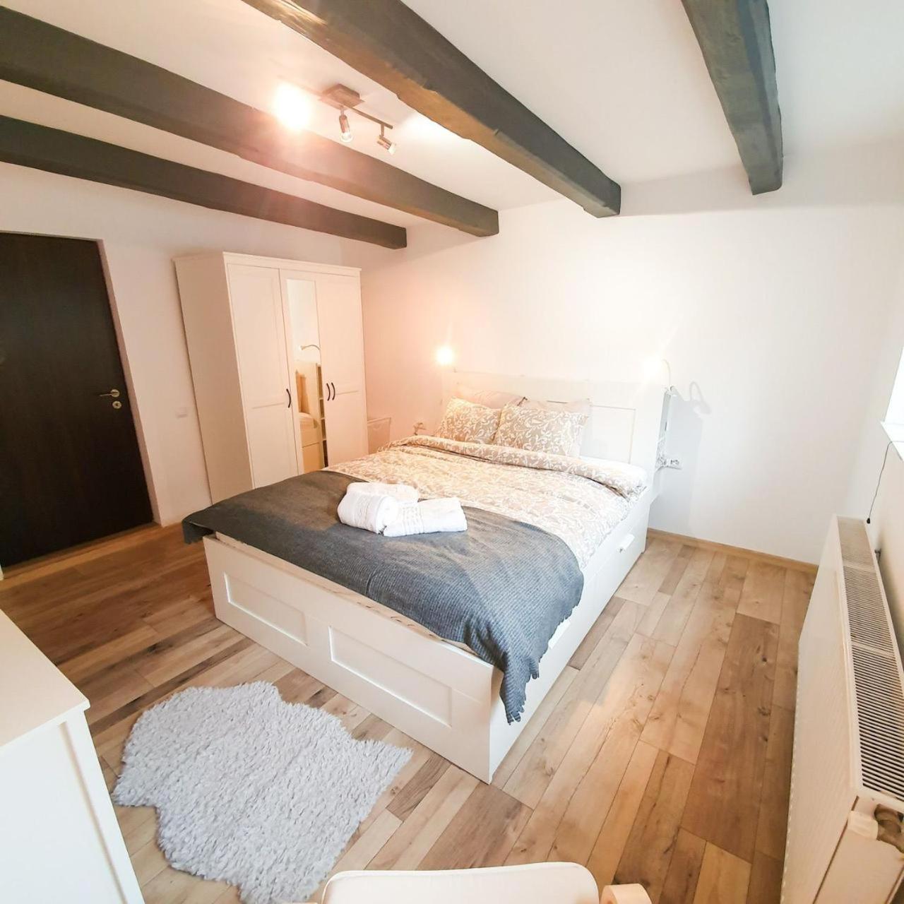 Joy City Stay Semenicului 2 Brasov Luaran gambar